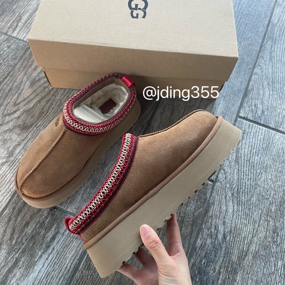 Brand New UGG Tazz Platform Slippers Chestnut(W8) - Picture 3 of 10